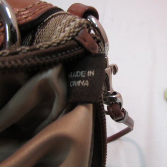 Coach Wristlet Signature Brown Canvas - Picture 7 of 7